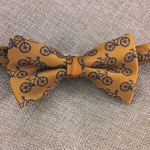 Bicycle Motif Pre-tied Bow Tie